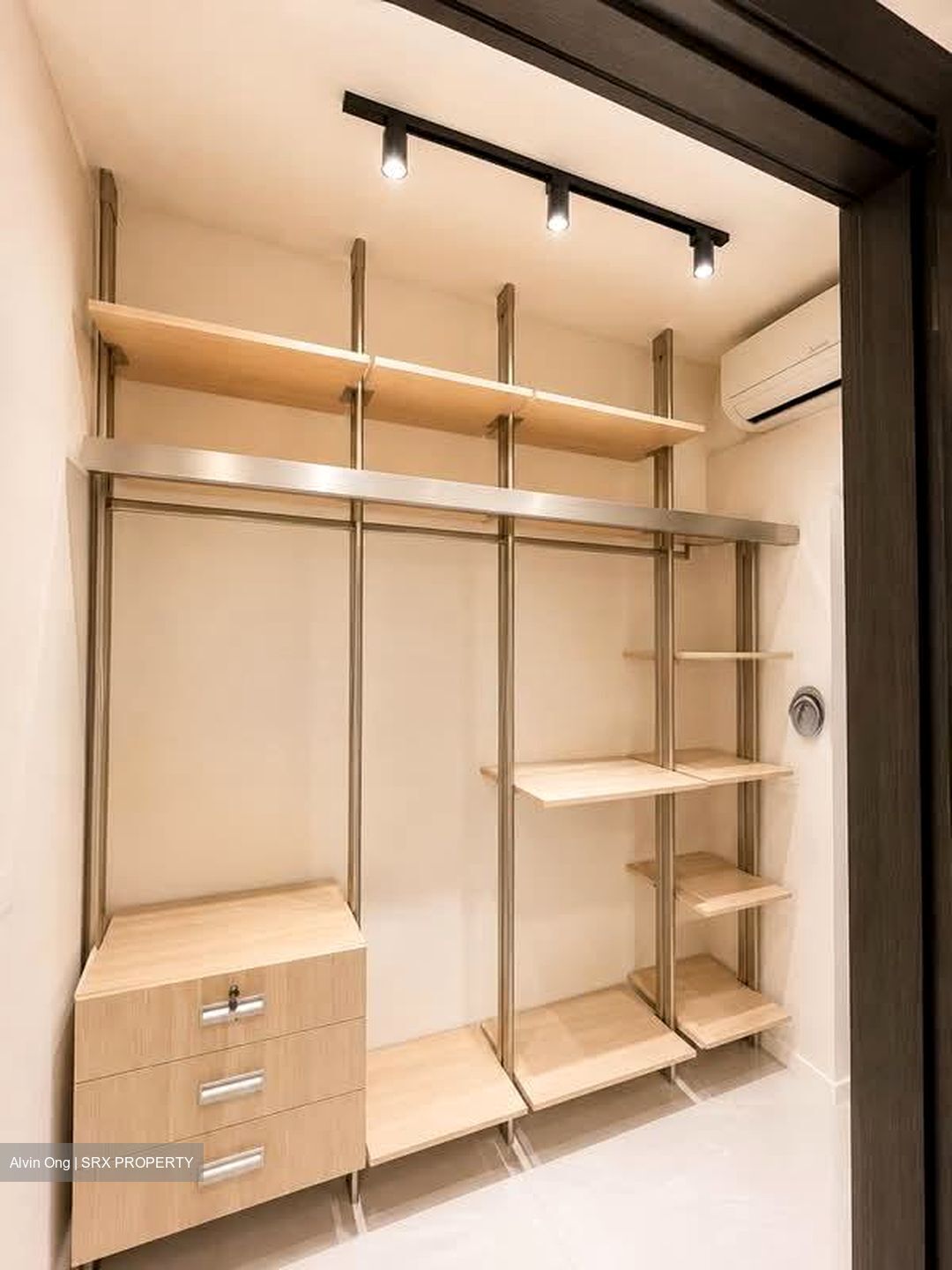 Riverfront Residences (D19), Apartment #560580661